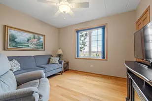 7912 Trinity Cir, Tinley Park, IL 60487 - Photo 14