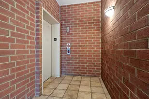 7912 Trinity Cir, Tinley Park, IL 60487 - Photo 2