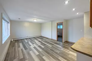 108 E South St, Freeport, IL 61032 - Photo 14