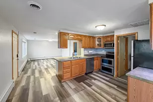 108 E South St, Freeport, IL 61032 - Photo 8