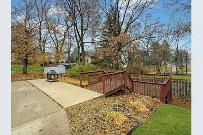 108 E South Street, Freeport, IL 61032 - Photo 4