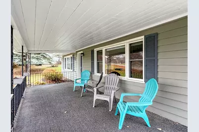 108 E South Street, Freeport, IL 61032 - Photo 2