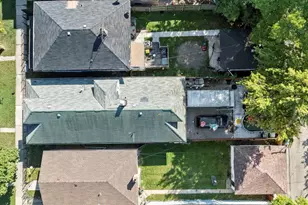 11230 S Vernon Ave, Chicago, IL 60628 - Photo 4
