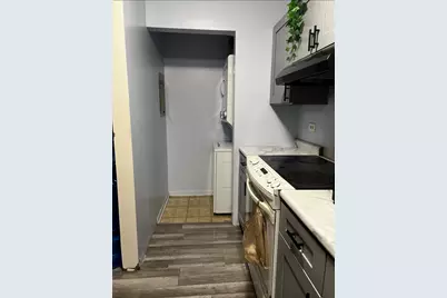 1955 N Hicks Road #105, Palatine, IL 60074 - Photo 6