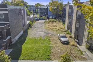 3119 W Flournoy St, Chicago, IL 60612 - Photo 1