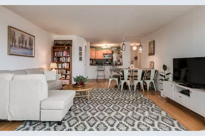 525 W Hawthorne Place #1608, Chicago, IL 60657 - Photo 10