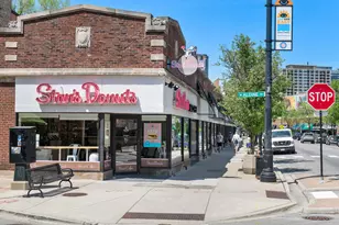 525 W Hawthorne Pl, Chicago, IL 60657 - Photo 26