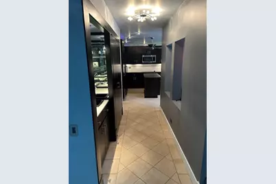 288 Lorraine Circle, Bloomingdale, IL 60108 - Photo 4