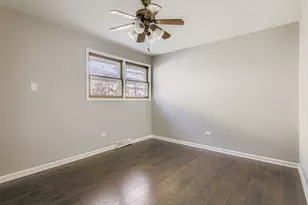 16042 Forest Ave, Oak Forest, IL 60452 - Photo 12