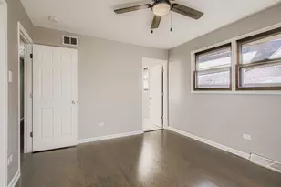 16042 Forest Ave, Oak Forest, IL 60452 - Photo 8