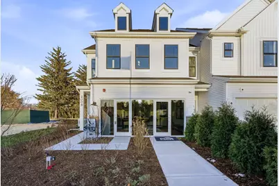 2021 Kensington Lane #03004, Hoffman Estates, IL 60169 - Photo 1