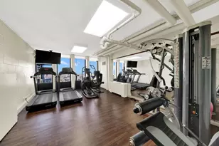 100 E Walton St, Chicago, IL 60611 - Photo 16