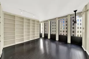 100 E Walton St, Chicago, IL 60611 - Photo 6