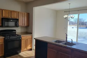 1420 Draper Rd, McHenry, IL 60050 - Photo 6