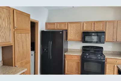 1420 Draper Road, McHenry, IL 60050 - Photo 8