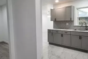 4016 Dempster Ave, Rockford, IL 61108 - Photo 8