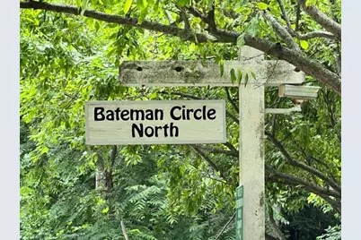 373 N Bateman Circle, Barrington Hills, IL 60010 - Photo 4