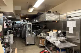 948 W Webster Ave, Chicago, IL 60614 - Photo 4