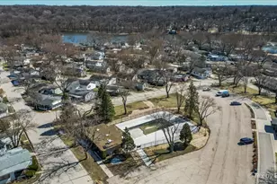 173 Northshore Rd, Elgin, IL 60123 - Photo 30