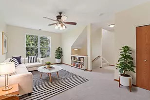 1475 W Sedgewood Ct, Round Lake, IL 60073 - Photo 2