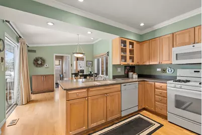 9 Merry Court, Countryside, IL 60525 - Photo 6