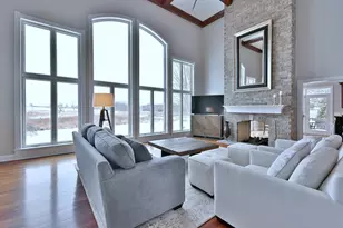 40W439 Laura Ingalls Wilder Rd, Saint Charles, IL 60175 - Photo 18