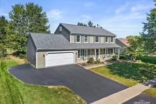 135 Chesterfield Dr, Oswego, IL 60543 - Photo 2