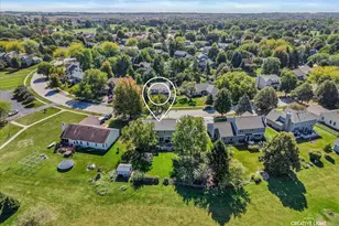 135 Chesterfield Dr, Oswego, IL 60543 - Photo 26