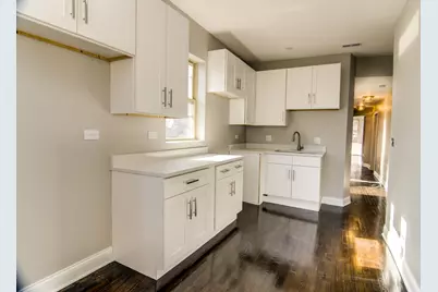 [Address not provided], Chicago, IL 60637 - Photo 10