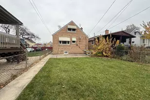 2146 N McVicker Ave, Chicago, IL 60639 - Photo 16