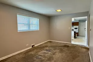 6259 N Artesian Ave, Chicago, IL 60659 - Photo 12