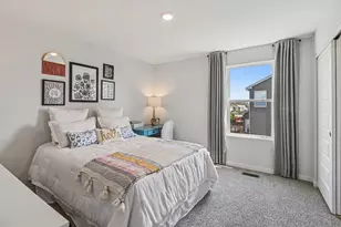 967 Sapphire Ln, Montgomery, IL 60538 - Photo 24