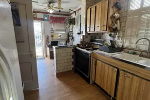 8239 S Ridgeland Ave, Chicago, IL 60617 - Photo 4