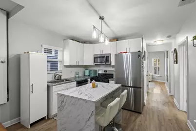 4249 N Central Park Avenue, Chicago, IL 60618 - Photo 6
