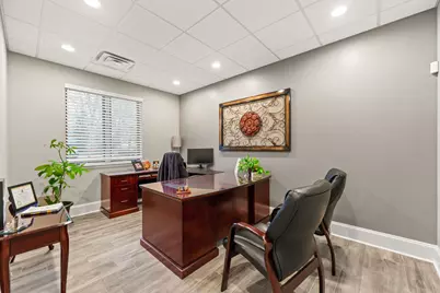 850 S McHenry Avenue #B, Crystal Lake, IL 60014 - Photo 6