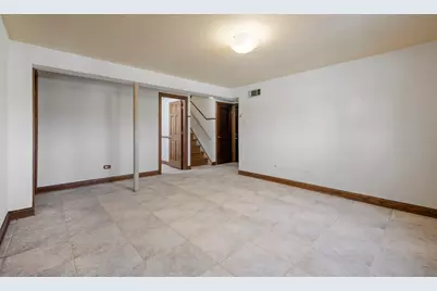 15340 Maple Drive, Oak Forest, IL 60452 - Photo 8