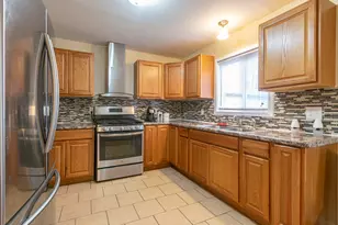 2730 9th St, Rockford, IL 61109 - Photo 6