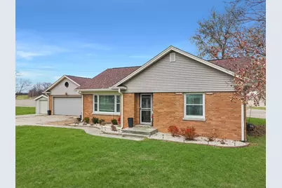 108 E Grove Street, Poplar Grove, IL 61065 - Photo 4