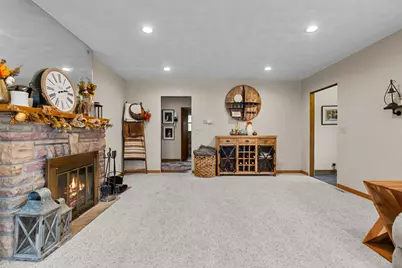 108 E Grove Street, Poplar Grove, IL 61065 - Photo 8