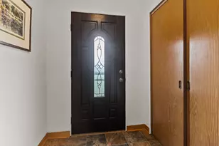 108 E Grove St, Poplar Grove, IL 61065 - Photo 6