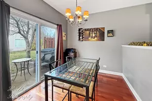 3434 Blue Ridge Dr, Carpentersville, IL 60110 - Photo 6
