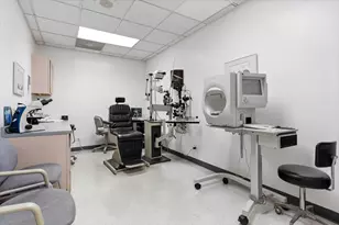 2719 W Peterson Ave, Chicago, IL 60659 - Photo 10