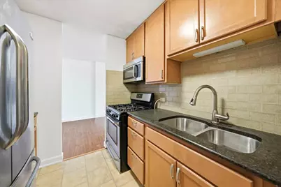 33 N Main Street #2E, Lombard, IL 60148 - Photo 8