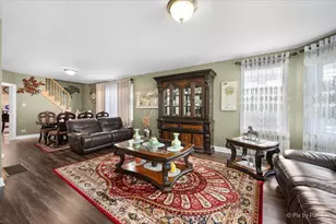 3118 N 76th Ct, Elmwood Park, IL 60707 - Photo 2