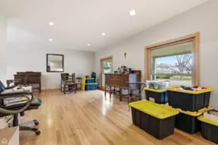 [Address not provided], Glenview, IL 60026 - Photo 4