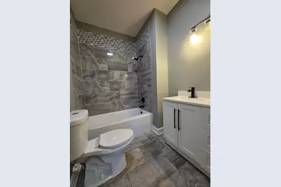 286 Hamilton Avenue, Elgin, IL 60123 - Photo 16