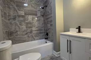 286 Hamilton Ave, Elgin, IL 60123 - Photo 16