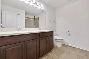 361 Fieldstone Dr, Woodstock, IL 60098 - Photo 10