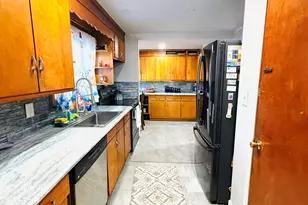 816 E Elm St, Hoopeston, IL 60942 - Photo 6