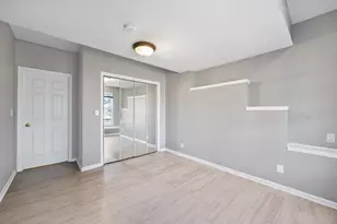 8 Burgundy Ct, Bloomington, IL 61704 - Photo 64